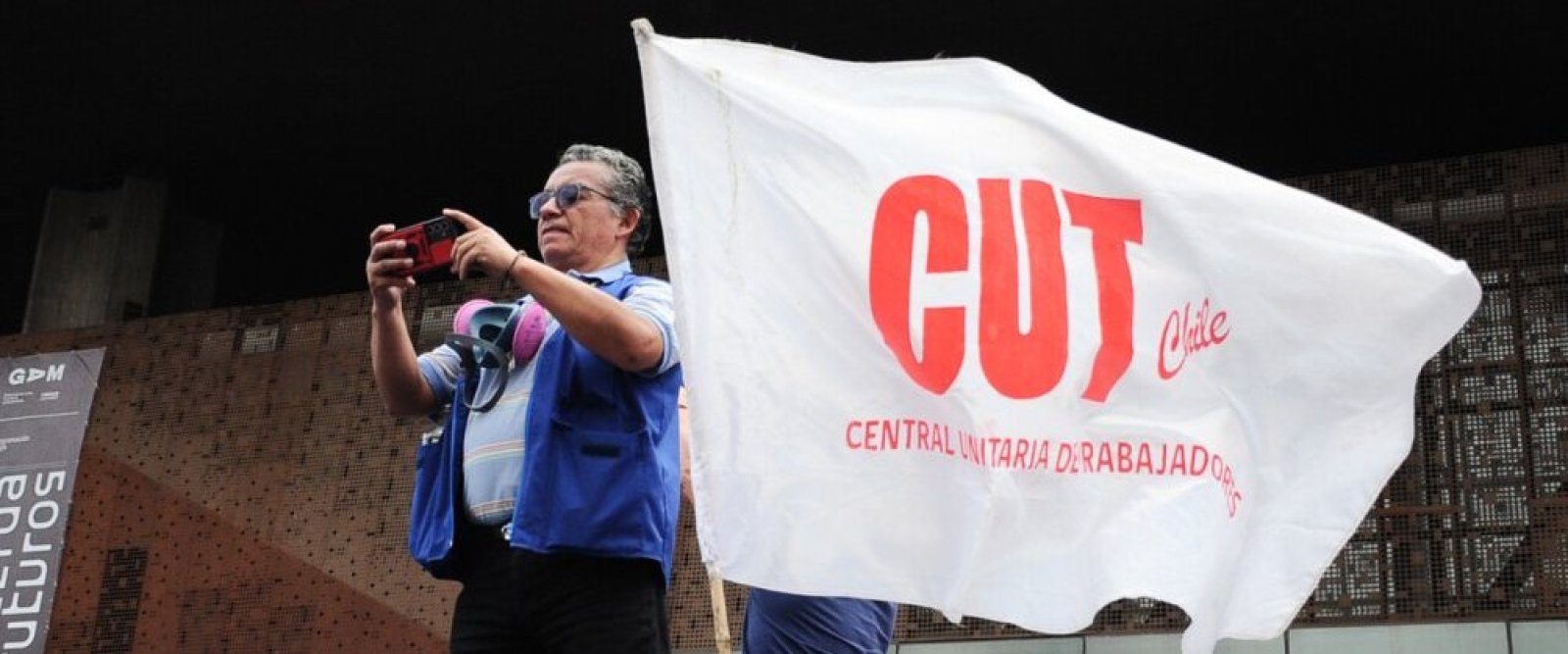 CUT propone aumento del sueldo mínimo a 630 mil pesos para 2026
